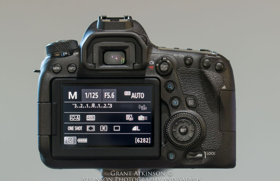 How Photographers Can Optimize Their Use of Multifunctional Control Dials for Faster Adjustments ?